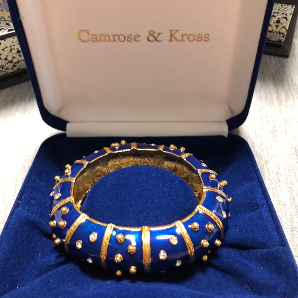 Jackie Kennedy bangle bracelet